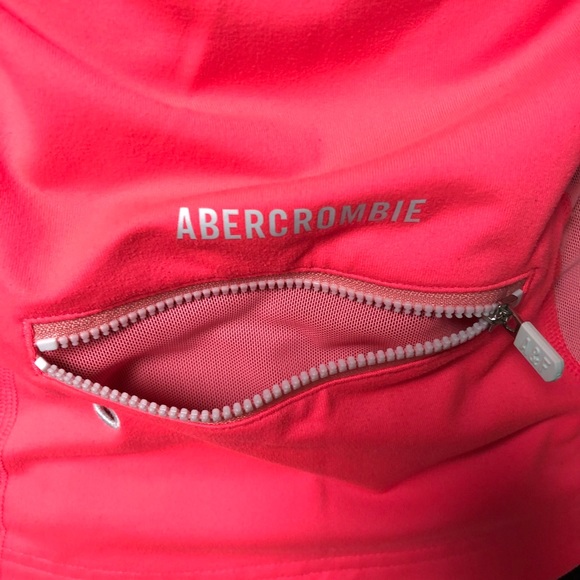 A&F Active Pullover. M. Hot Pink. - Picture 8 of 8